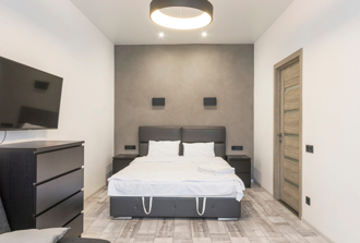 摩铁员工曝奇闻！台湾阿伯战力强 越南阿姨累到歪腰 