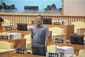 曾喊「是我開除民進黨」 前屏東縣議員吳亮慶表態參選長治鄉長