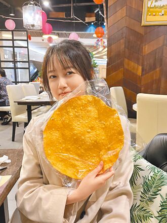 卡卡食品臺南潮蝦餅 比臉還大