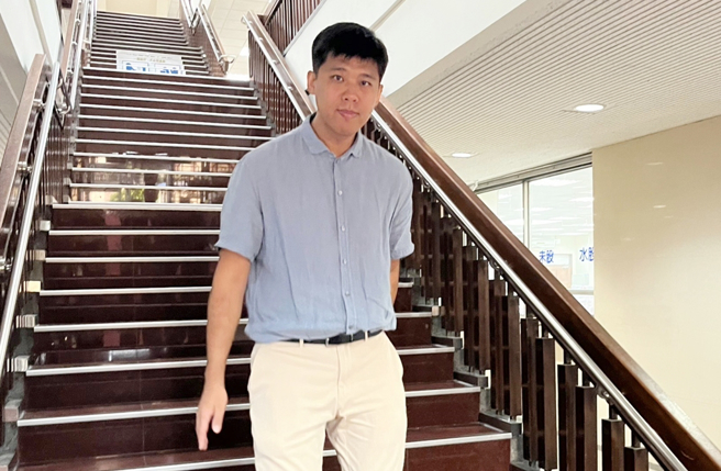 葛斯齐吐露最脏男星的身分新线索。（图／中时资料照）