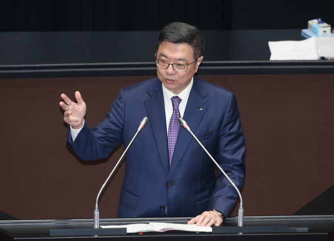 行政院长卓荣泰31日在立法院施政报告。（姚志平摄）