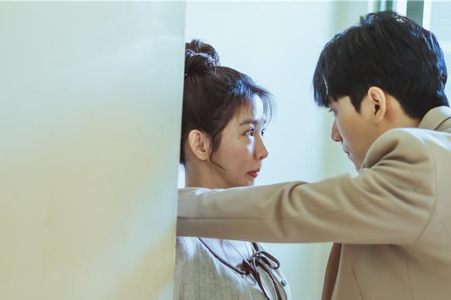 当爱省钱的瑶瑶愈上花钱不手软的林子闳，这场恋爱该怎么谈。（纬来提供）