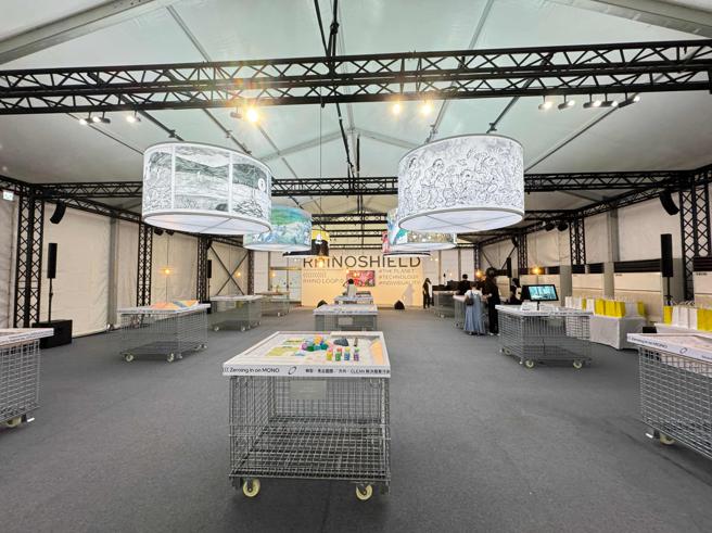 「RHINOLOOP: 0 犀牛盾循环概念展」在松山文创园区展出，探索废弃物回收循环之道。（古明弘摄）