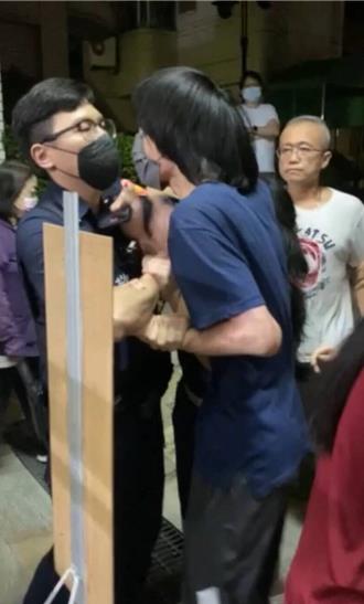 曾参选总统！「台中超狂妈妈」陈美妃母子打伤保全、袭警遭送办