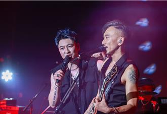 信樂團2度延期今晚搖滾轟炸 謝歌迷沒跑票「像做夢」