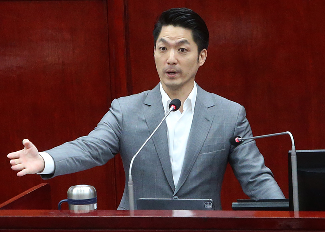 台北市長蔣萬安（見圖）5月31日到市議會接受議員質詢。（資料照／趙雙傑攝）