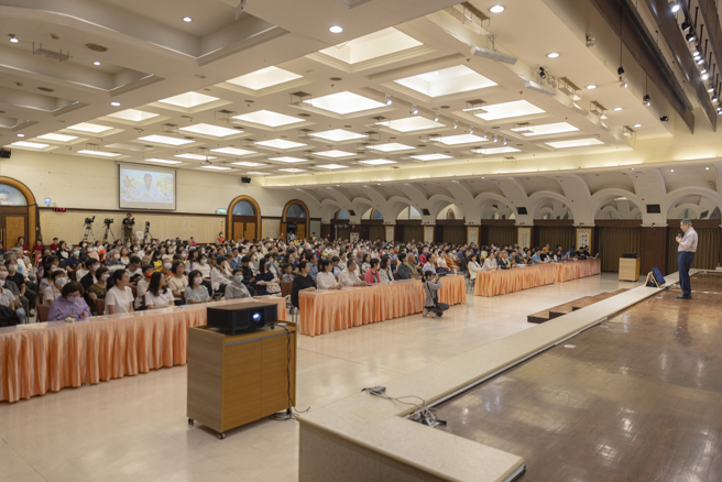 現場聽眾及網路同步觀看直播逾1100餘人 總觸及次數6300多人。(圖/佛光山惠中寺提供)

