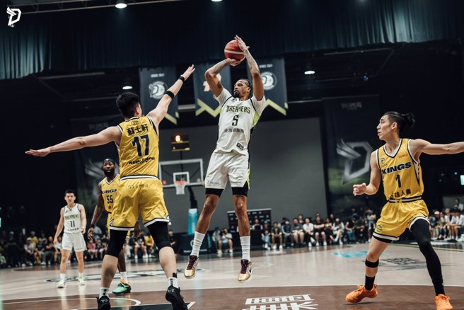 麦卡洛今天交出罚9中8的稳定罚球。(梦想家提供)