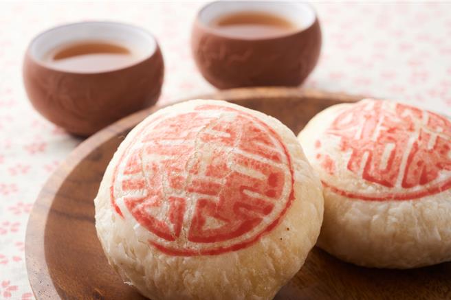 「新口味食品行」的古早味綠豆椪，是老顧客才知道的限量隱藏版商品。(新口味食品行提供)