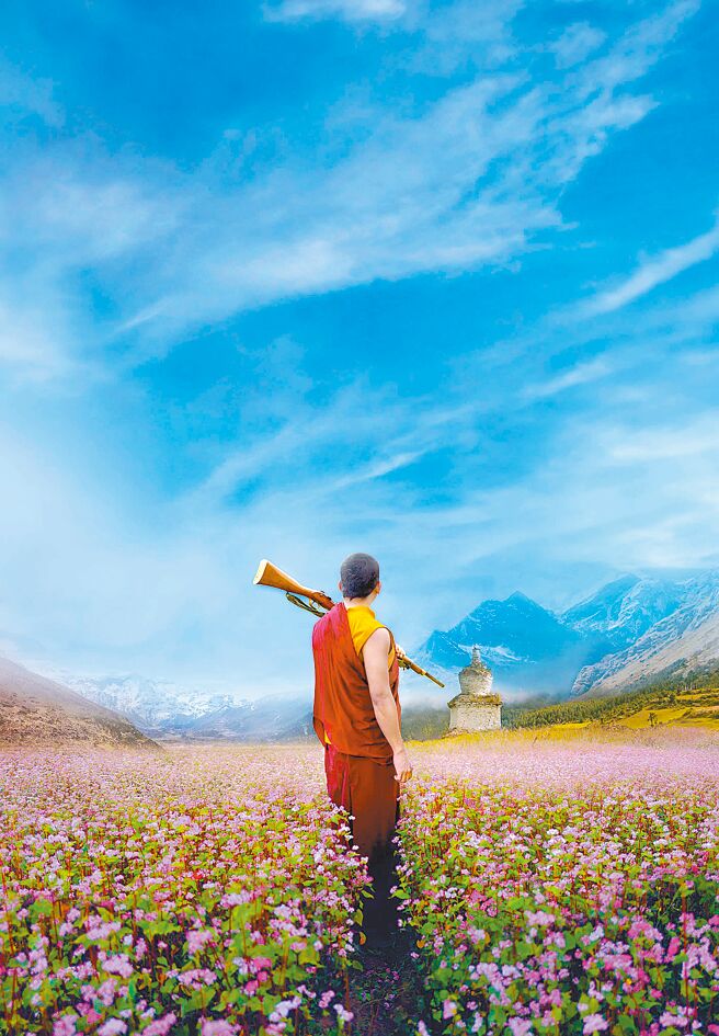 《不丹沒有槍》拍下不丹的美景，以及國家邁向民主化的議題。                                 （海鵬提供）