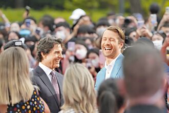 遭阿湯哥惡整 葛倫鮑威爾差點嚇破膽