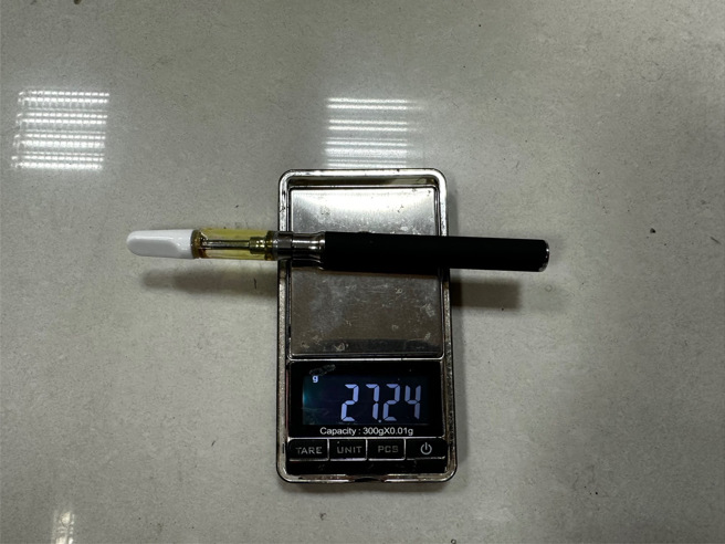 警方查获大麻电子菸。( 叶庭欣/翻摄 )