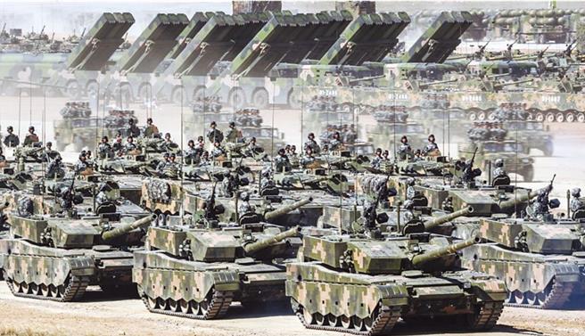 亚洲军演激增，英国智库报告：中国大陆规模和复杂性落后于美国。图为中共解放军演习。（新华社）