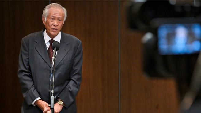 新加坡国防部长黄永宏在「香格里拉对话」中提到，全球体系可达到断裂点，亚洲必须非常谨慎避免发生衝突，面对一层层的风险，不能像水煮青蛙。（路透社）