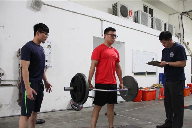 基隆市消防局日前舉辦集中訓練，篩選出4名合格的消防同仁，將於11月赴日接受完整的消防救災訓練。（基隆市消防局提供／張志康基隆傳真）