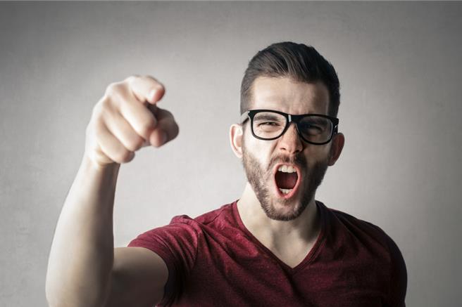 男子遭罵「你刺龍刺鳳是做流氓」憤而提告。(圖:shutterstock/達志)