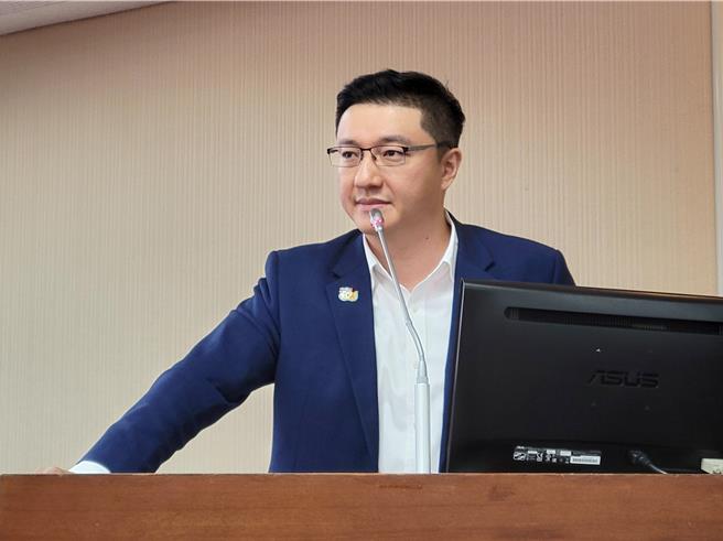 國民黨立委張智倫選舉期間遭檢舉指控賄選，新北地檢署認定罪嫌不足不起訴。（張智倫辦公室提供）