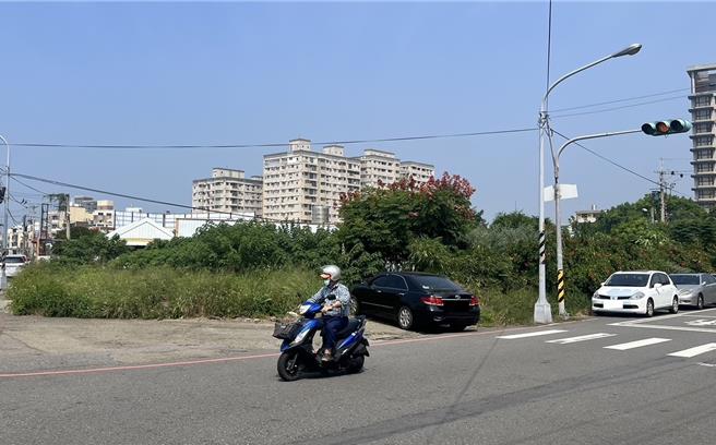 范围五包含头份原「文高2」，中央路、德义路、都新计画住宅区及信二街之间约4.09公顷。（李京升摄）