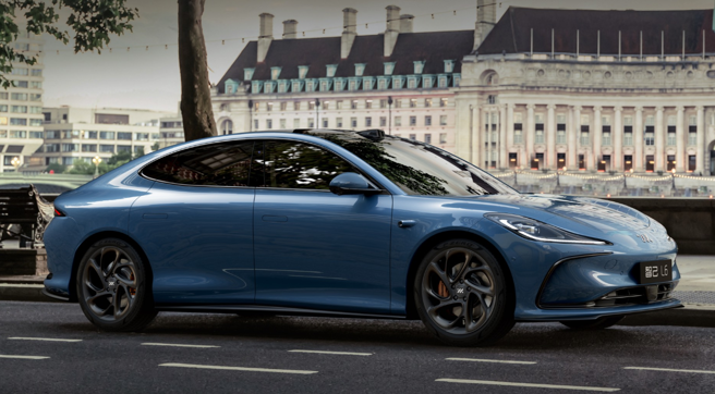 智己汽車新開發第一代光年固態電池擁有超快充電功率，僅12分鐘就能增加超過400公里續航能力。（圖／快科技）