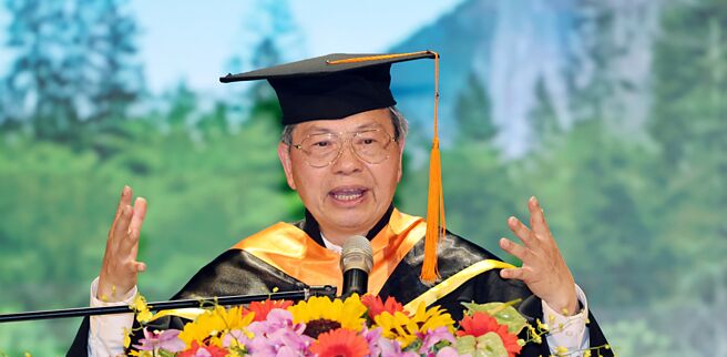 美超微创办人暨执行长梁见后。图／姚志平