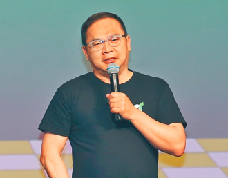 王義川改口：用膝蓋分析 藍委預言「政治偵防調查」結局