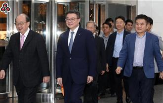 卓榮泰宴請綠委聚焦打詐四法   加強論述力阻花東三法