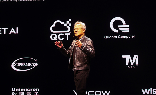 台北國際電腦展（COMPUTEX）於6月4日開幕，輝達執行長黃仁勳2日晚間7點在台大體育館發表專題演講，主題是「開啟產業革命的全新時代」，一。（鄧博仁攝）