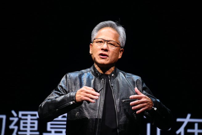 黃仁勳演講中感謝逾40家供應鏈廠商，引起熱烈討論。（圖／鄧博仁攝）