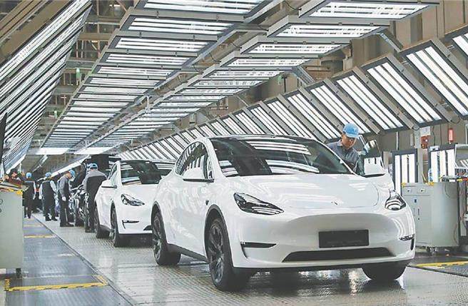 财新中国5月制造业PMI升至51.7，较4月上升0.3个百分点，为2022年7月来最高。（示意图／新华社）