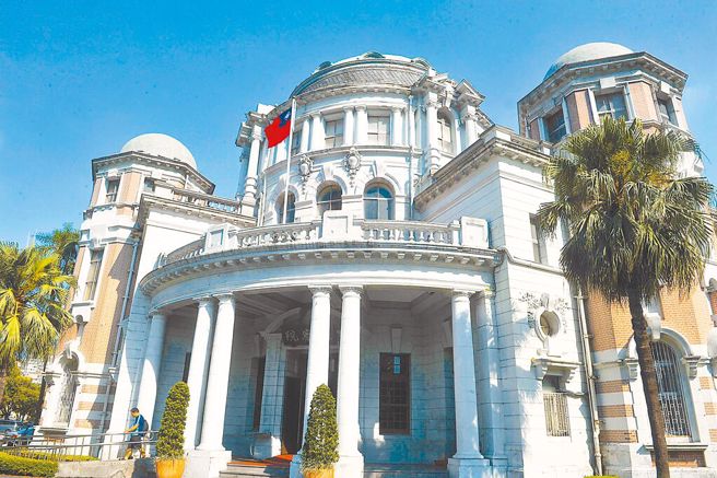 立法院新战场聚焦在「废考监」议题。图为监察院外观。（本报资料照片）