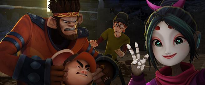 片中机器人小净（右起）与三藏、八戒、悟空自拍。（甲上娱乐提供）