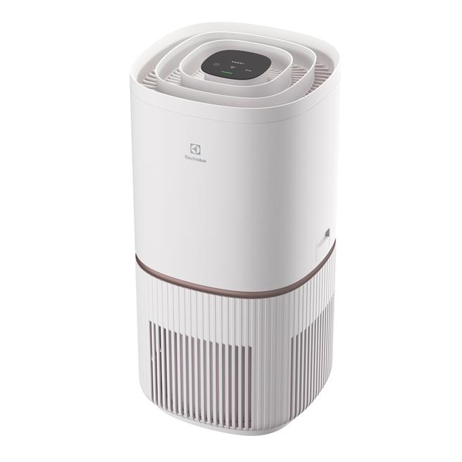 大江購物中心的「伊萊克斯UV抗敏清淨機」，原價1萬3900元、特價1萬2900元。（大江購物中心提供／朱世凱台北傳真）