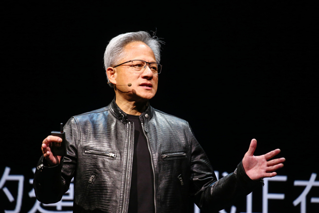 黃仁勳2日演講點名多檔概念股，引發網路熱烈討論，話題性恐遭詐騙集團見縫插針以假亂真。（示意圖／資料照／鄧博仁攝）