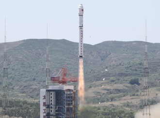 200万公里外锁定目标 陆卫星网颠倒用 可猎杀小行星