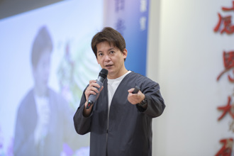 惠中寺未来与希望讲座   谢哲青「永恒的凝望」谈艺术与诗的世界