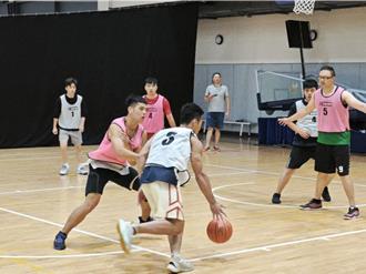 平鎮波麗士以球會友　健康喜迎警察節