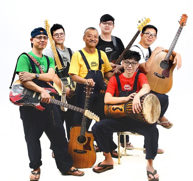 金曲歌王謝銘祐領軍的麵包車樂團受邀至巴黎奧運的文化奧運台灣館演出。（台南市文化局提供／曹婷婷台南傳真）