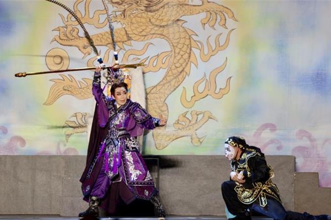 秀琴歌劇團，以精湛技藝呈現傳統戲曲新編的當代樣貌。（文化局提供／曹婷婷台南傳真）