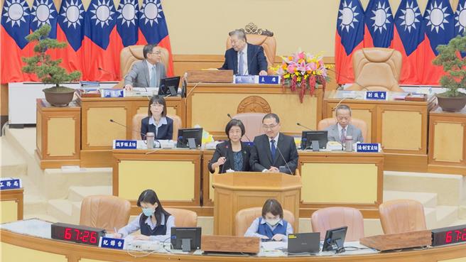 對於新北29區衛生所全面智能化，侯友宜承諾在2030年前可以完成。（呂健豪攝）