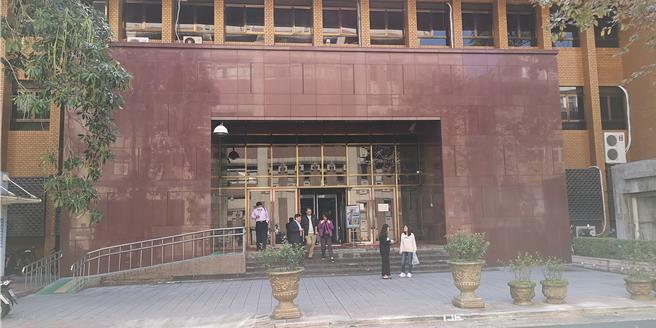 泰山集團詹家第三代設詐貸，以2400萬元交保免羈押，法官還要他每晚「這方式」報到。（中時資料照）