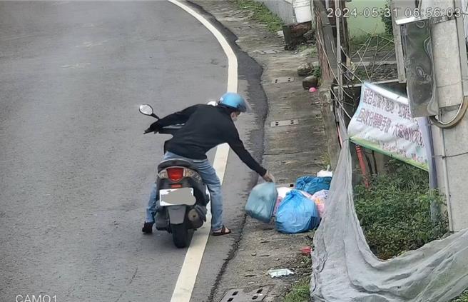 屏东县环保局5月底在长治乡垃圾弃置热点装设远端监视系统，以高科技执法取缔违规民眾，而至4日已查获41件，每件依法最高可处6000元罚锾。（屏东县环保局提供／谢佳潾屏东传真）