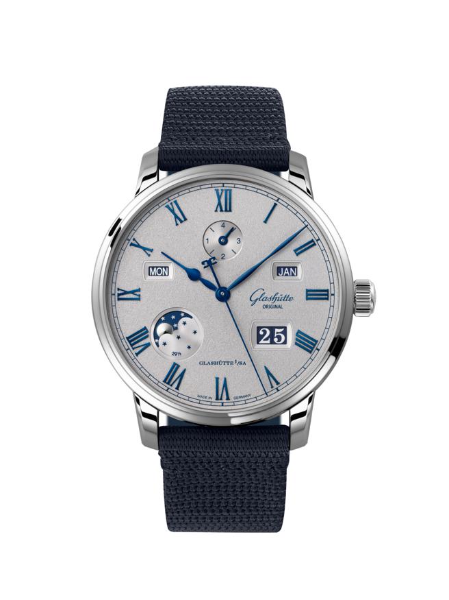 格拉蘇蒂原創議員卓越Senator Excellence Perpetual Calendar萬年曆腕表，73萬2000元。（Glashuette Original提供