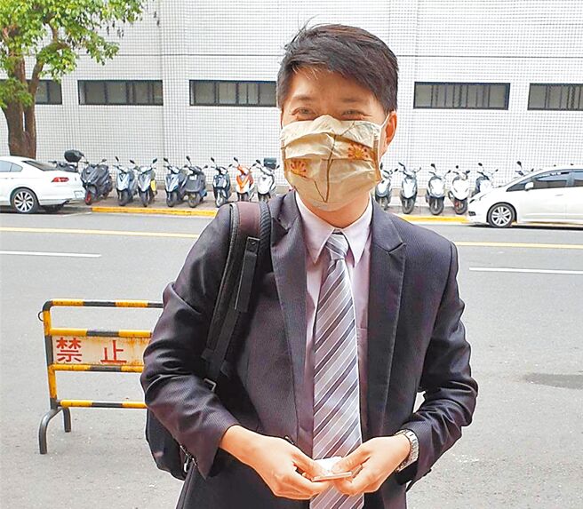 侦办前民进党立委段宜康「吞曲棍球案」的检察官陈隆翔（见图），2022年第二度遭监院弹劾，惩戒法院职务法庭审理后认定陈男没有违失，3日仍判不受惩戒。（本报资料照片）