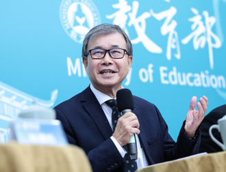 大专校院掀倒闭潮 教长郑英耀：鼓励公私併