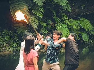 翁家明遭綁被打到吐血　心有不甘拉黃建群一起濕身