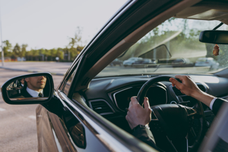 一票人「讚日本守法」回台湾乱开车 网曝1原因：打不赢就加入