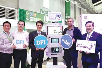 英特爾高層 蒞臨友通COMPUTEX 2024展位