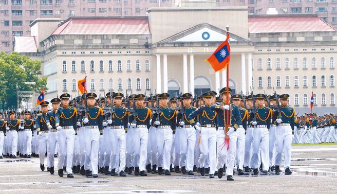 圖為黃埔校慶校閱。（資料照片）
