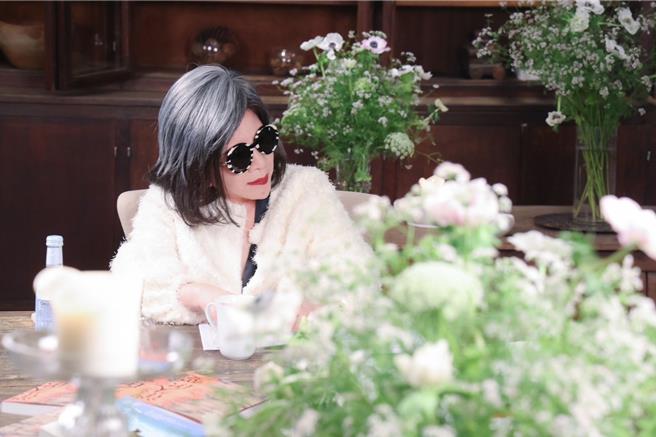 陈文茜近期身体状况稳定，可以自由出国玩。（Yahoo TV《茜问》提供）