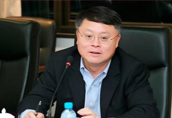 江泽民之子江绵恒出任上海科技大学校务委员会主任。（央视网）